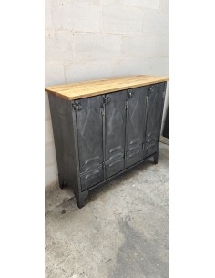 Meuble quatre portes métal pointe diamant dessus bois ciré