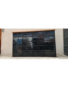 copy of Meuble trois portes...