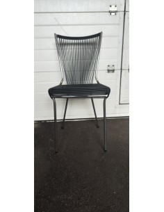 chaise scoubidou noire année 1970 plus une gratuite 2