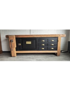 Ancien établi meuble de métier six tiroirs et une porte
