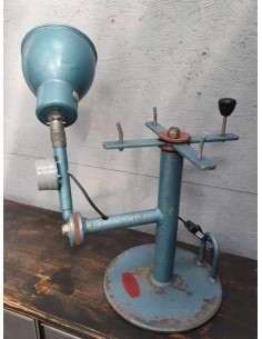 Lampe industriel de gararge Desvil à poser 2