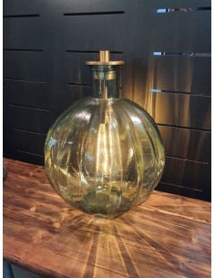 Lampe vase boule vert cannelé