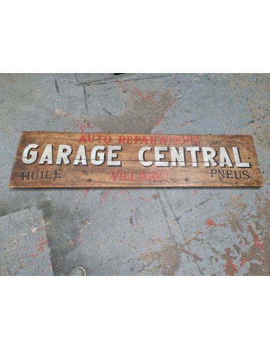 Enseigne publicitaire en bois peint Garage central huile pneus