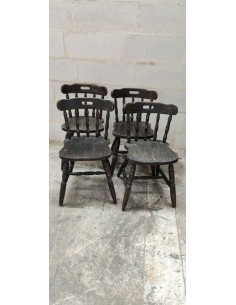 Série de quatre chaises...