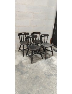 Série de quatre chaises... 2