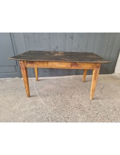 Ancienne petite table de ferme bois dessus patine noire