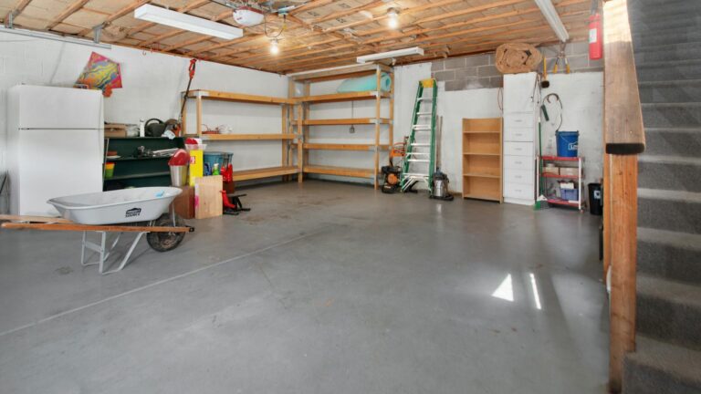 Transformer un sous-sol en garage : astuces et démarches
