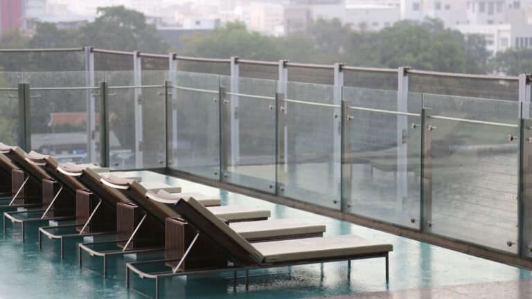 Comment choisir une balustrade pour une terrasse moderne ?